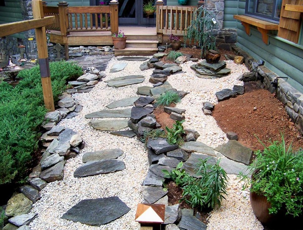 Flagstone and pebble garden path